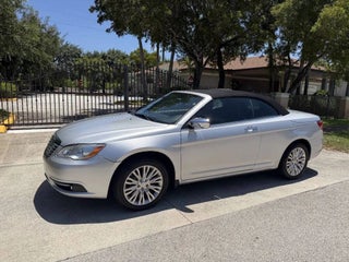 2011 Chrysler 200 Limited