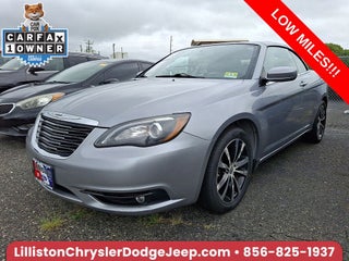 2013 Chrysler 200