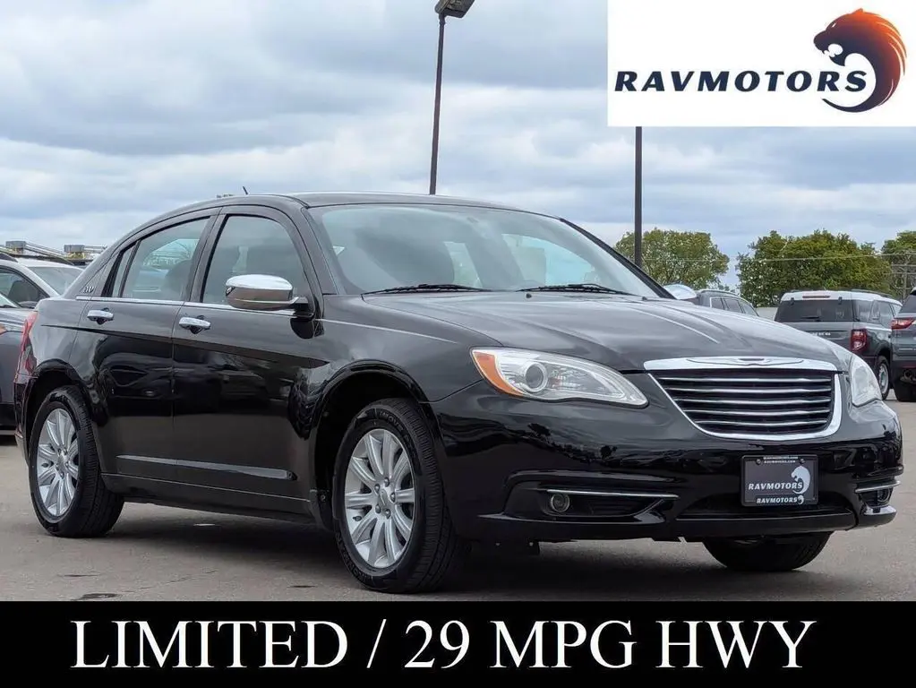 2013 Chrysler 200 Limited