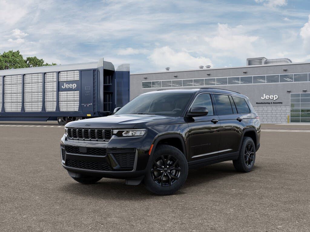 2026 Jeep Grand Cherokee L Laredo Altitude