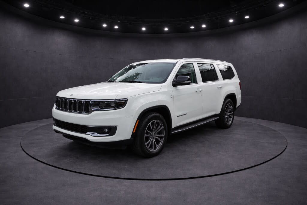 2024 Jeep Wagoneer Base