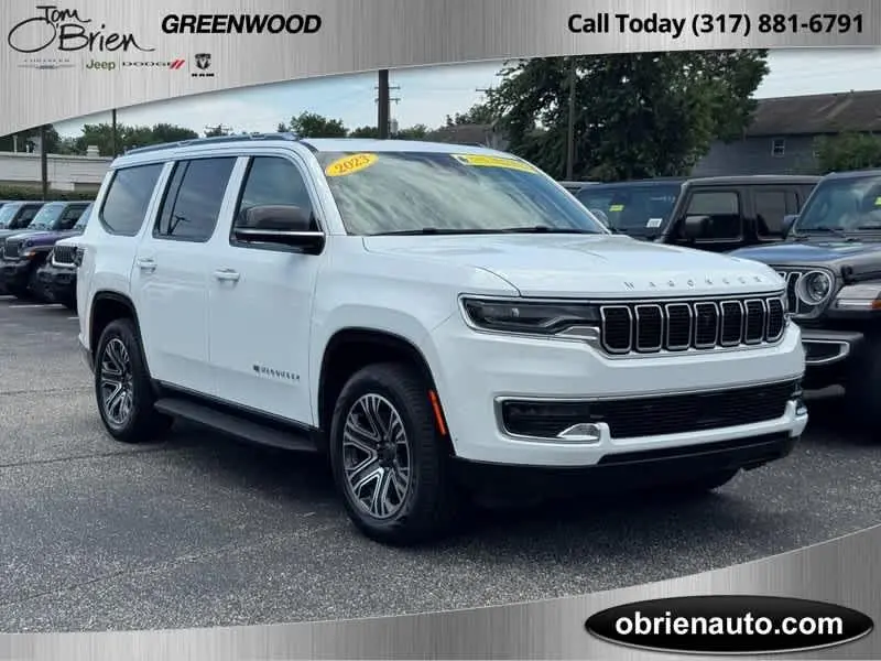 2023 Jeep Wagoneer Base