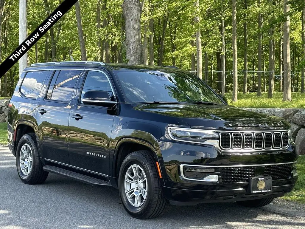 2024 Jeep Wagoneer Base