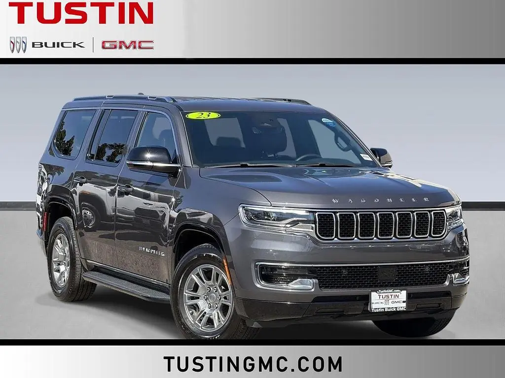 2023 Jeep Wagoneer Base
