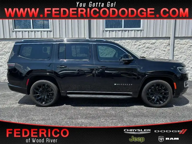 2023 Jeep Wagoneer Base