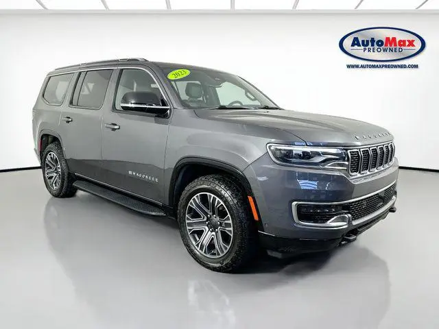 2023 Jeep Wagoneer Base