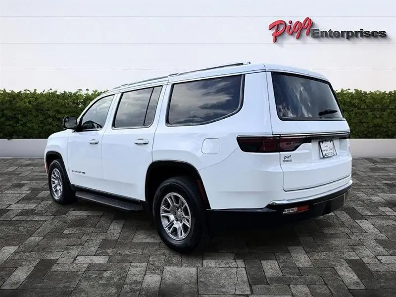 2024 Jeep Wagoneer Base
