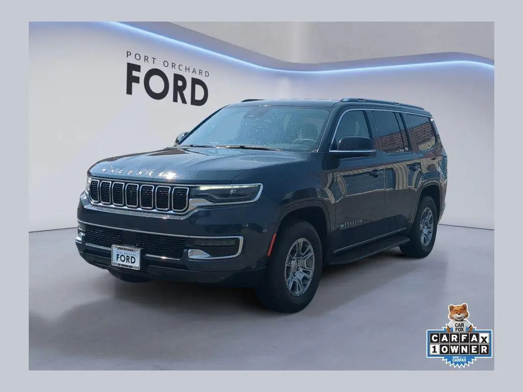 2023 Jeep Wagoneer Base