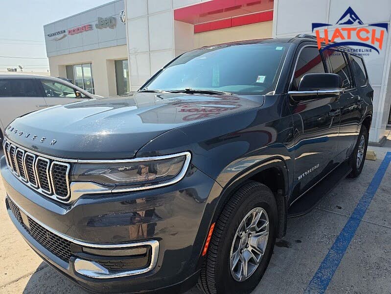 2023 Jeep Wagoneer Base