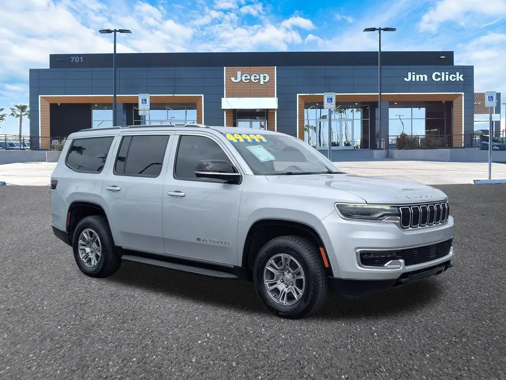 2023 Jeep Wagoneer Base