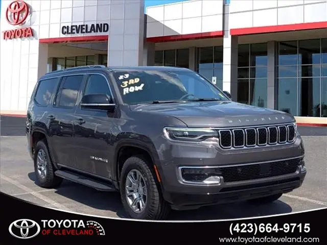 2023 Jeep Wagoneer Base