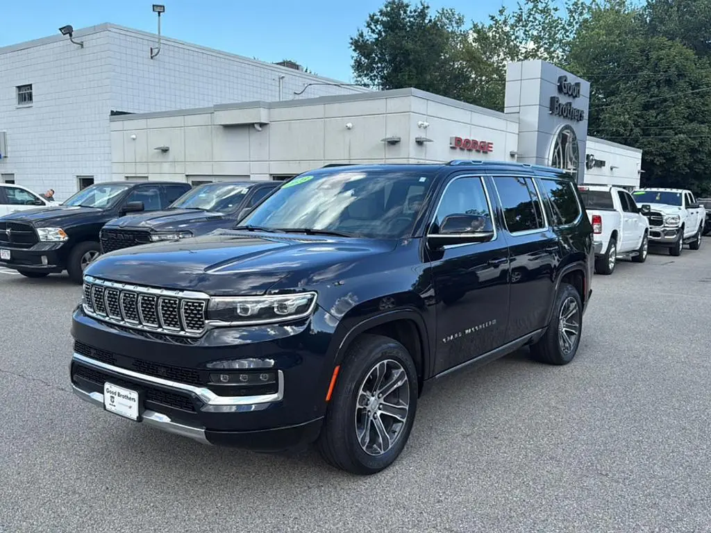 2023 Jeep Grand Wagoneer Base