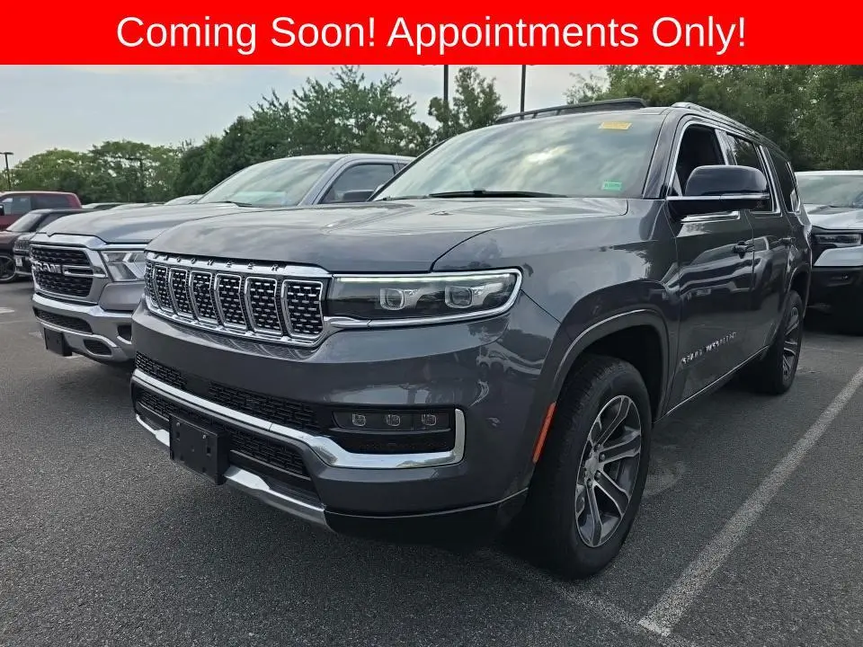 2023 Jeep Grand Wagoneer Base