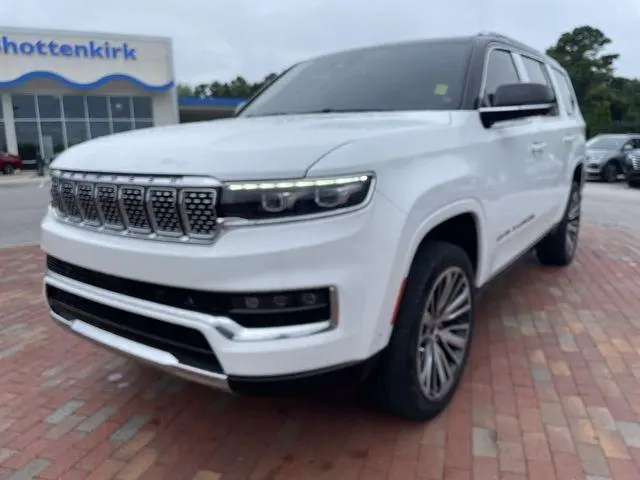2023 Jeep Grand Wagoneer Series III