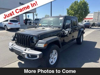 2022 Jeep Gladiator Sport S