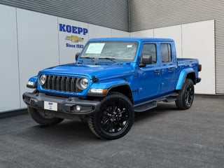 2025 Jeep Gladiator NightHawk