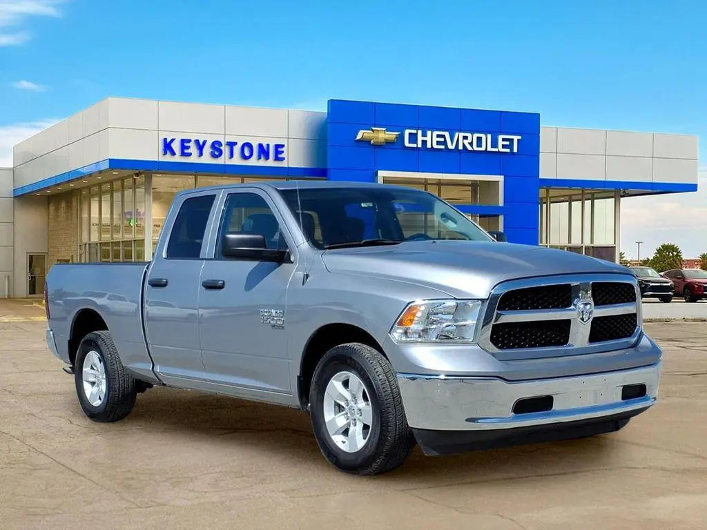 2024 Ram 1500 Classic SLT