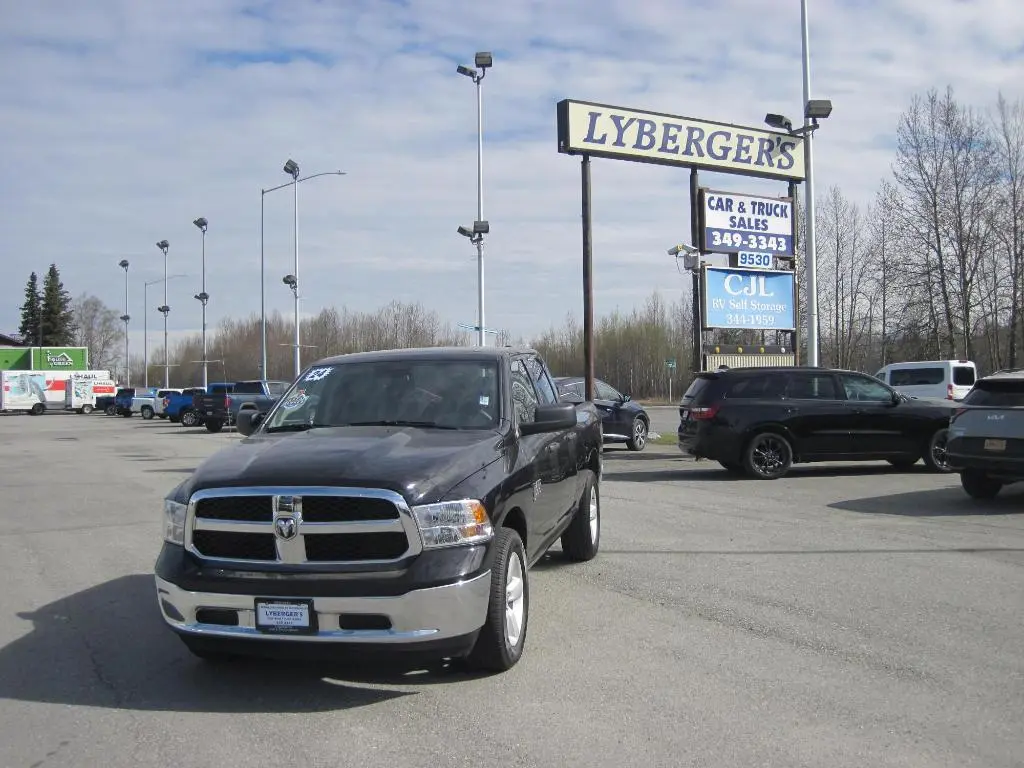 2024 Ram 1500 Classic SLT