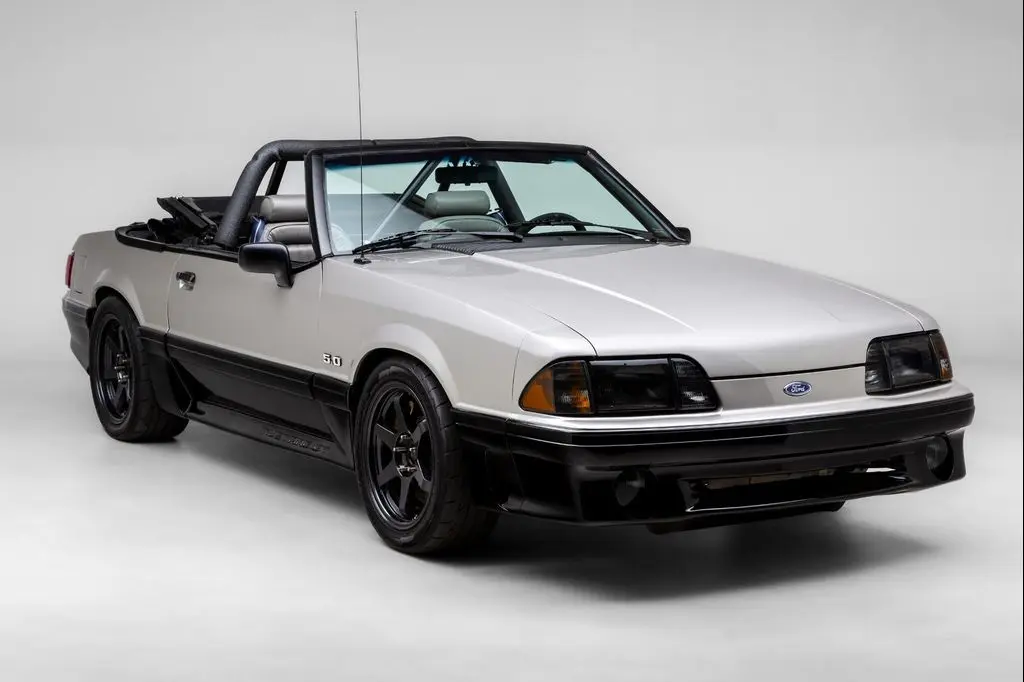 1990 Ford Mustang GT