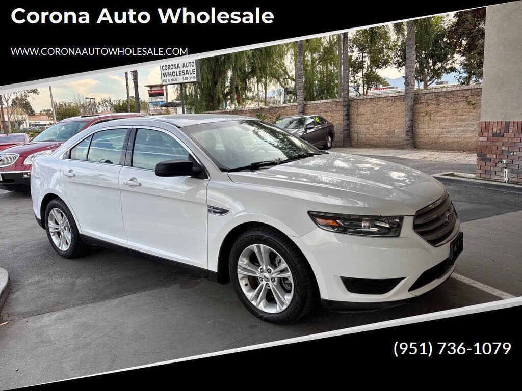 2015 Ford Taurus SE