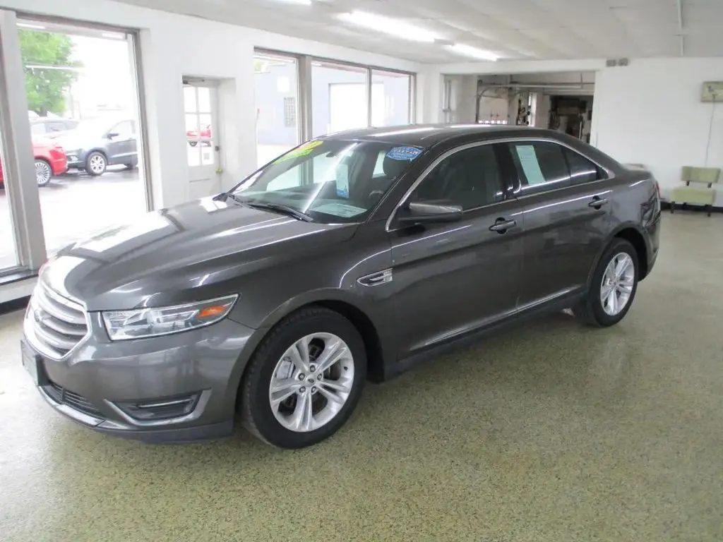2019 Ford Taurus SEL