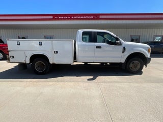 2017 Ford F-350 Super Duty XL