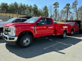 2026 Ford F-350 Super Duty Chassis XL