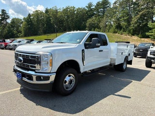 2026 Ford F-350 Super Duty Chassis XL