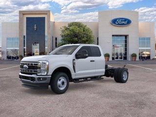 2026 Ford F-350 Super Duty Chassis XL