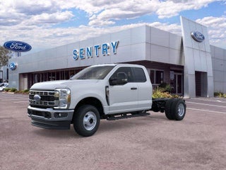 2026 Ford F-350 Super Duty Chassis XL