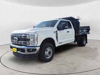 2025 Ford F-350 Super Duty Chassis XL