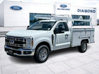 2025 Ford F-350 Super Duty Chassis XL