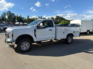 2026 Ford F-350 Super Duty Chassis XL