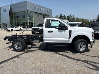 2026 Ford F-350 Super Duty Chassis XL