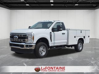 2026 Ford F-350 Super Duty Chassis XL