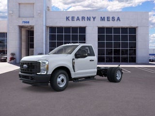 2025 Ford F-350 Super Duty Chassis XL