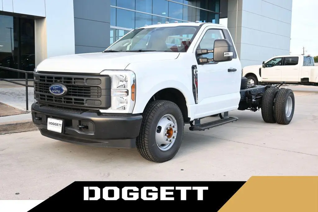 2026 Ford F-350 Super Duty Chassis XL