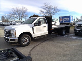 2025 Ford F-350 Super Duty Chassis XL