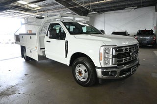 2026 Ford F-350 Super Duty Chassis XL