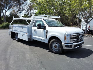 2026 Ford F-350 Super Duty Chassis XL