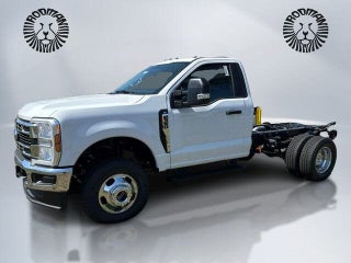 2026 Ford F-350 Super Duty Chassis XL