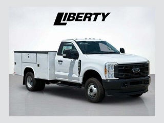 2026 Ford F-350 Super Duty Chassis XL