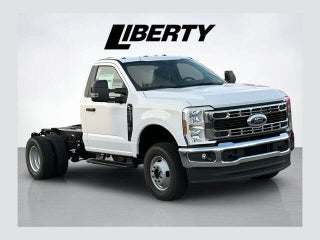 2026 Ford F-350 Super Duty Chassis XL