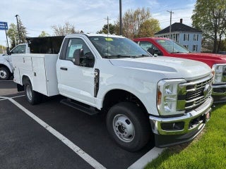 2026 Ford F-350 Super Duty Chassis XL