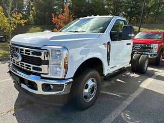 2026 Ford F-350 Super Duty Chassis XL