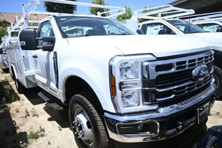 2025 Ford F-350 Super Duty Chassis XL