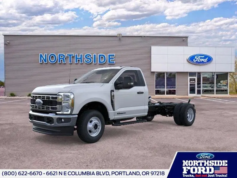 2025 Ford F-350 Super Duty Chassis XL