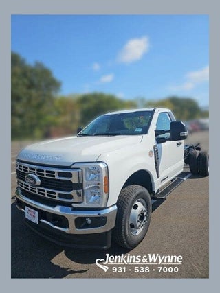 2026 Ford F-350 Super Duty Chassis XL