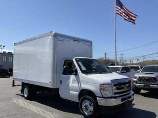 2027 Ford E-350 SD