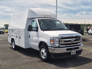 2027 Ford E-350 SD